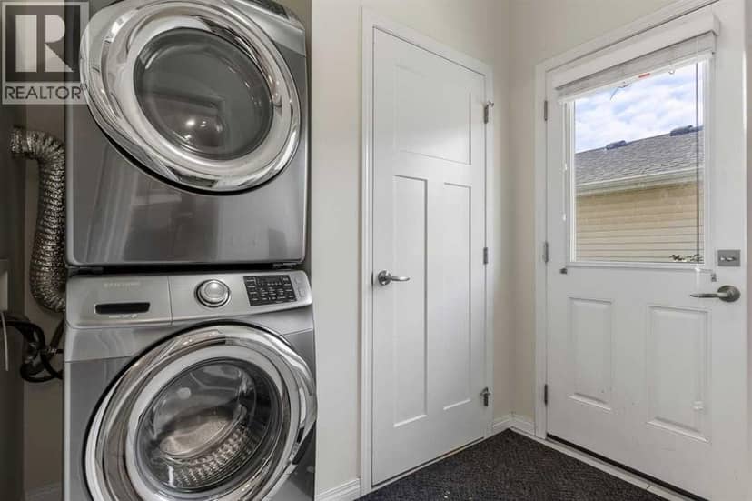 124 South Point Court SW — photo 15 of 40