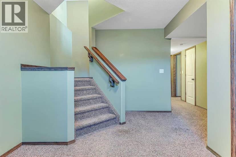 61 Lanterman Close — photo 32 of 40