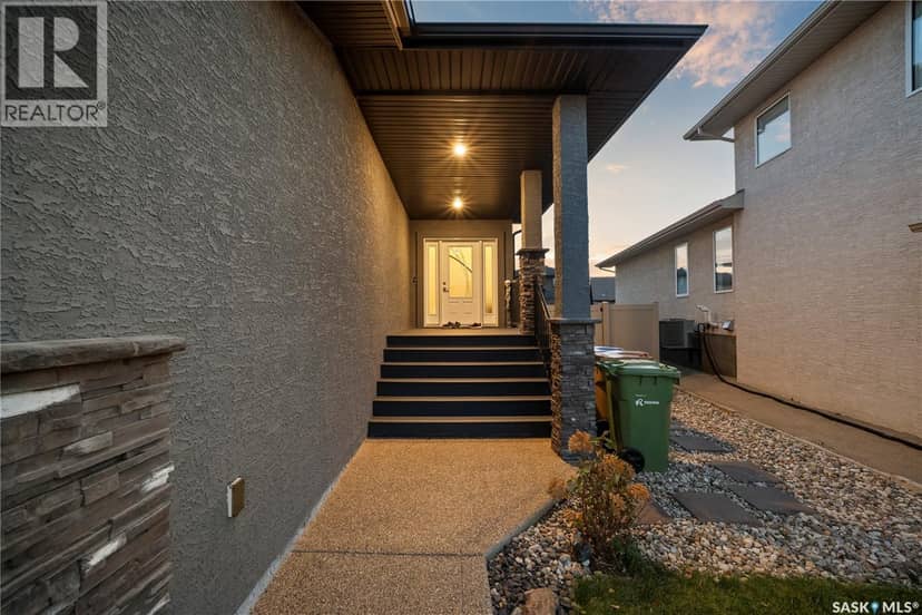 4221 Green Olive WAY E, Regina, photo 2