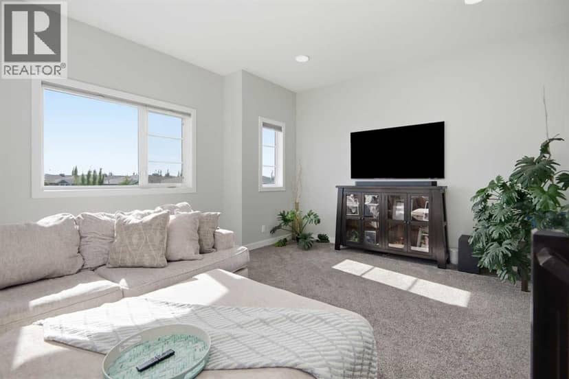 61 Lindman Avenue — photo 30 of 40
