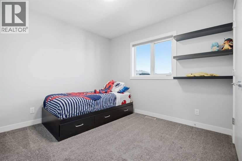 61 Lindman Avenue — photo 23 of 40