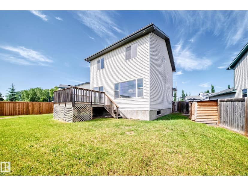686 Kananaskis Dr, Devon, photo 2