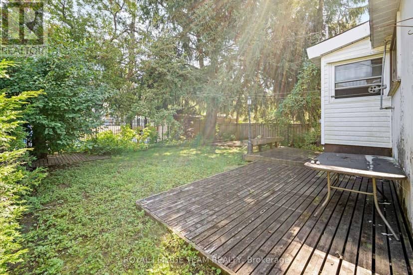 479 Fraser Avenue — photo 10 of 29