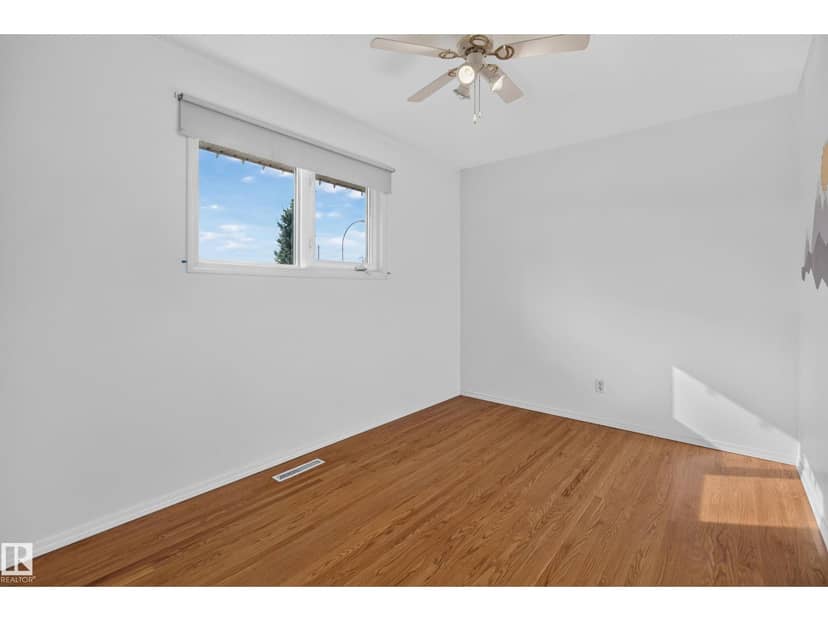 9108 132A AV NW — photo 12 of 35