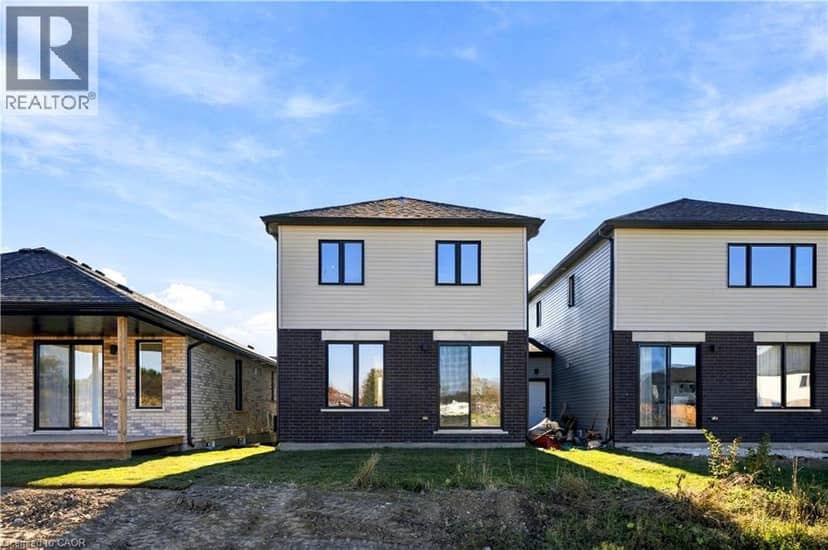 102 THACKERAY Way — photo 4 of 40