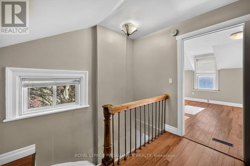 22 Abbott Street — photo 13 of 24
