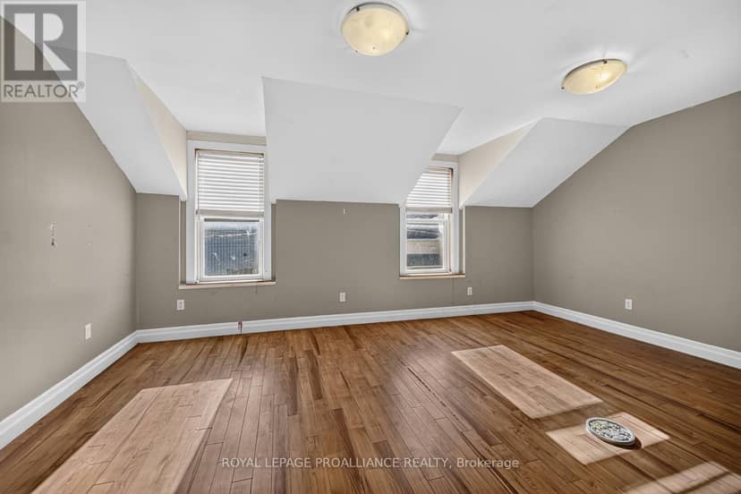 22 Abbott Street — photo 14 of 24