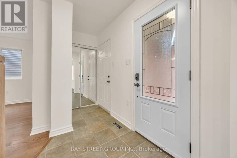 13 Irish Lane, Barrie, photo 4