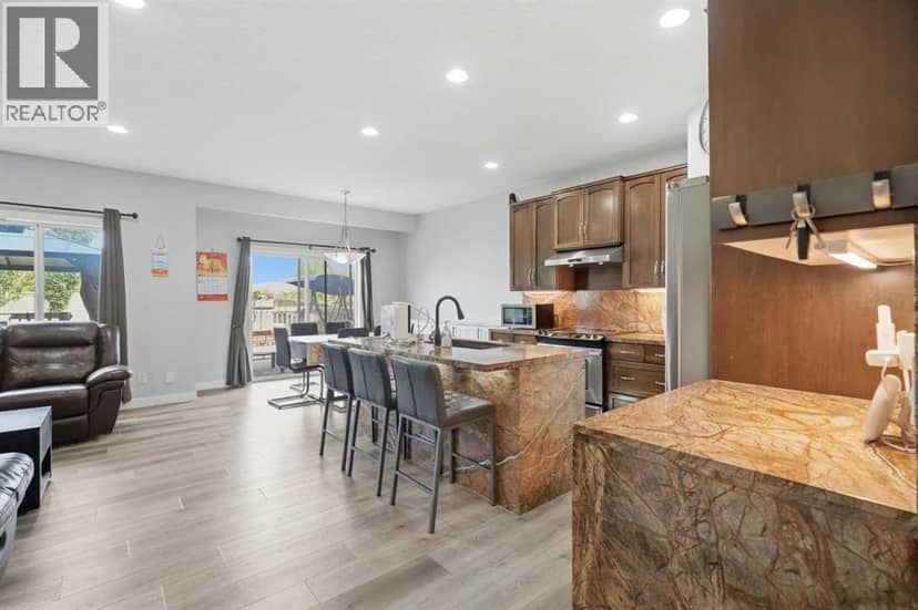 139 New Brighton Close SE, Calgary, photo 3