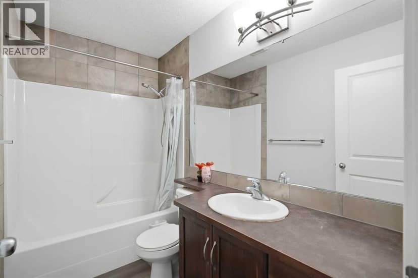 139 New Brighton Close SE — photo 31 of 40
