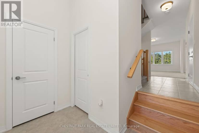 3004 Sandy Acres Avenue — photo 5 of 36