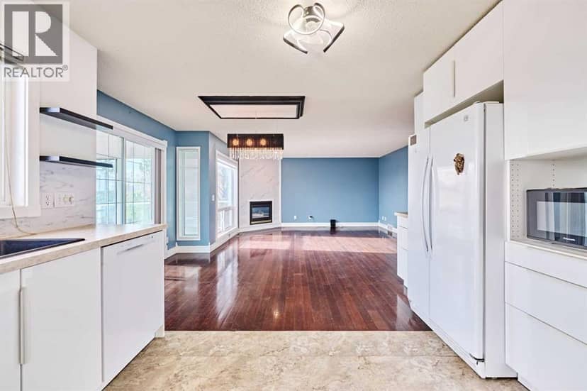 65 Somerglen Park SW — photo 13 of 40