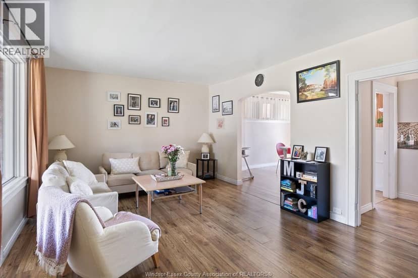 1118 Louis Avenue, Windsor, photo 5