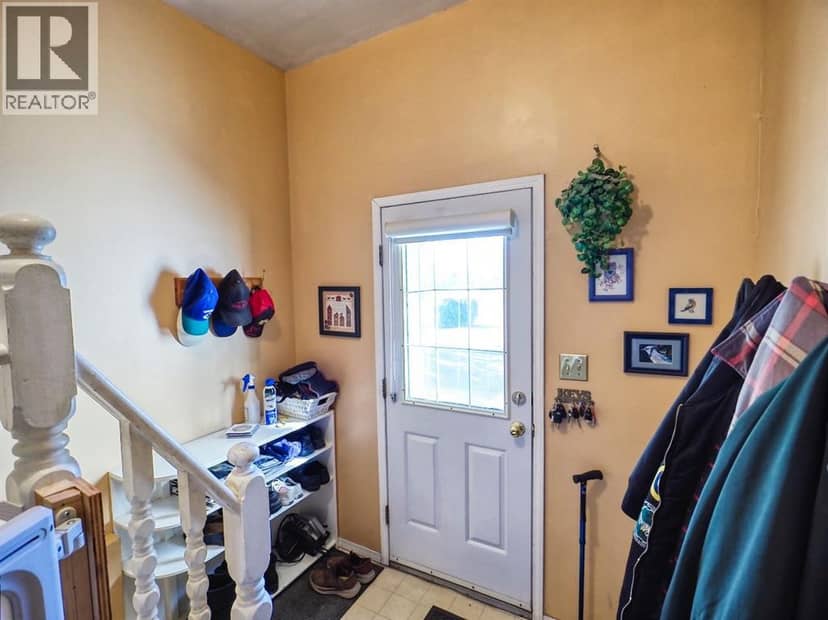 416 11 Avenue N — photo 37 of 40