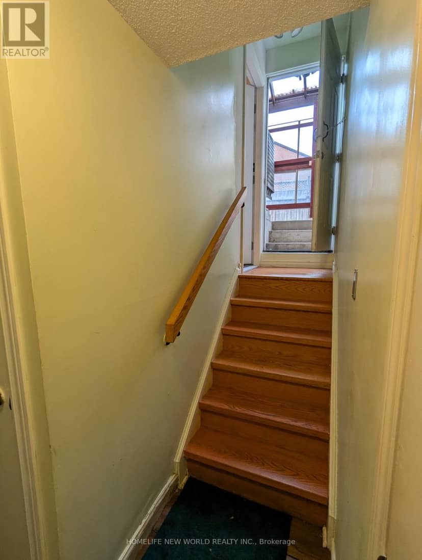 60 James Park Square — photo 37 of 40