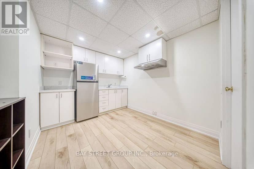 936 Scarborough Golf Clu Road — photo 34 of 39