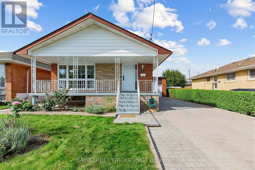 8 Amethyst Road — photo 1 of 30