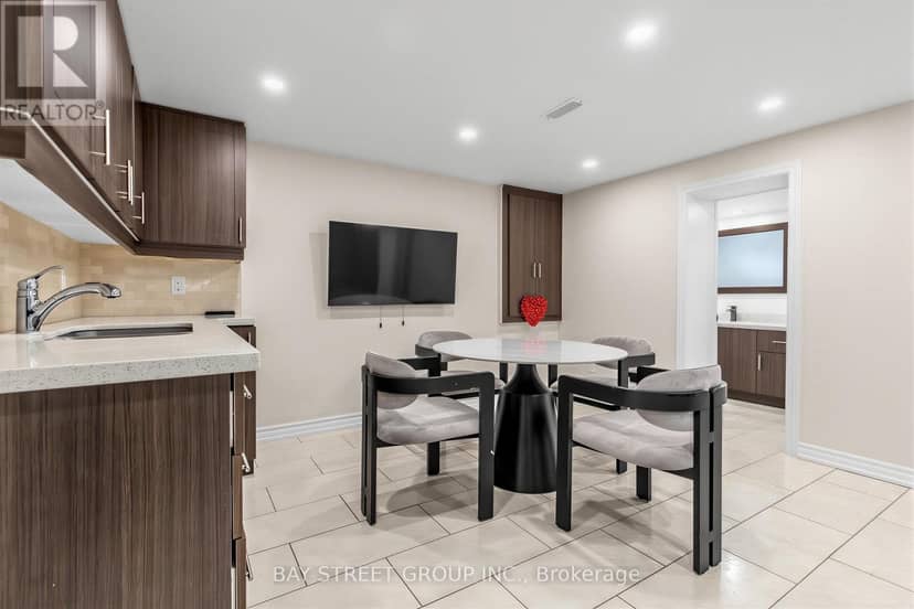 8 Amethyst Road — photo 17 of 30