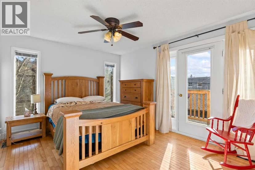 265 21 Avenue NE — photo 20 of 40
