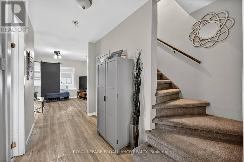 83 Louis Street — photo 14 of 25