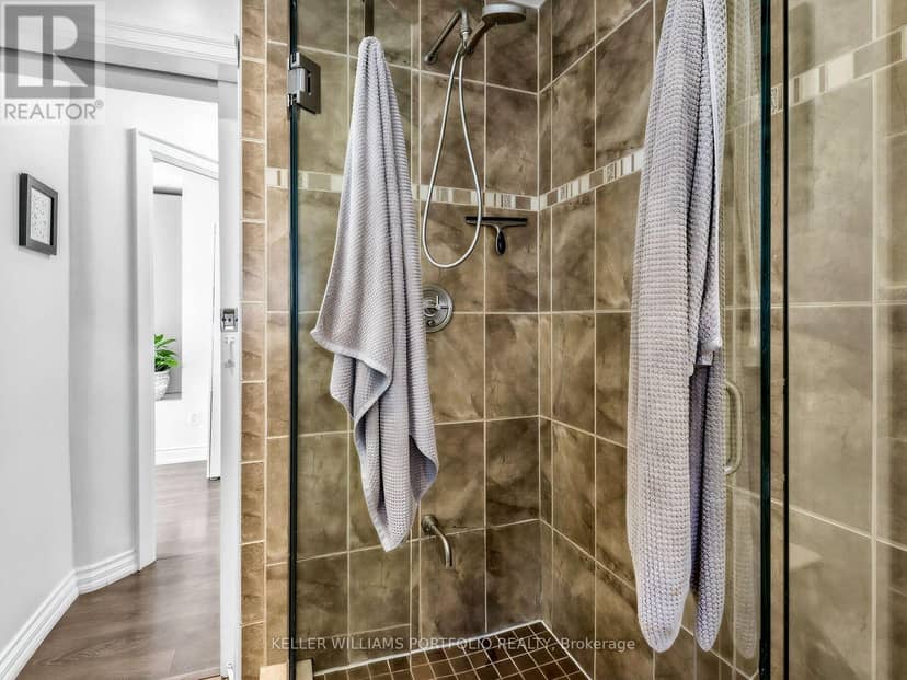 163 Lambton Avenue — photo 18 of 34