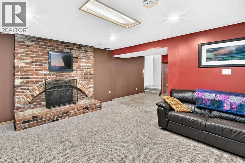 6432 Rundlehorn Drive NE — photo 26 of 36