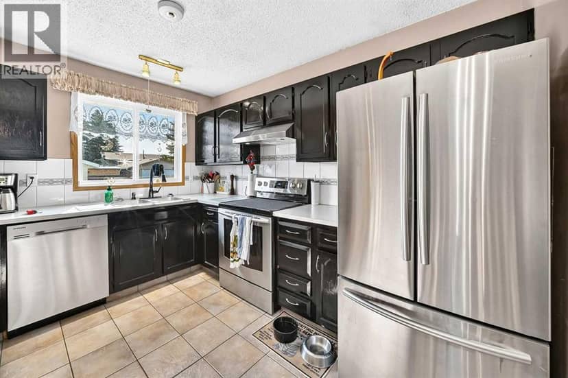6432 Rundlehorn Drive NE — photo 14 of 36