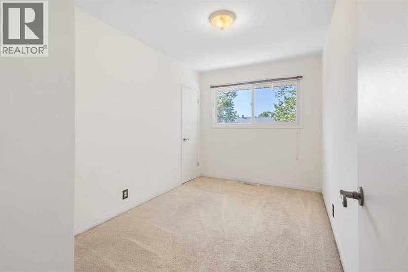 554 Killarney Glen Court SW — photo 13 of 32