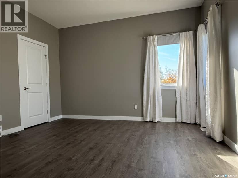 316 Queen STREET — photo 17 of 40