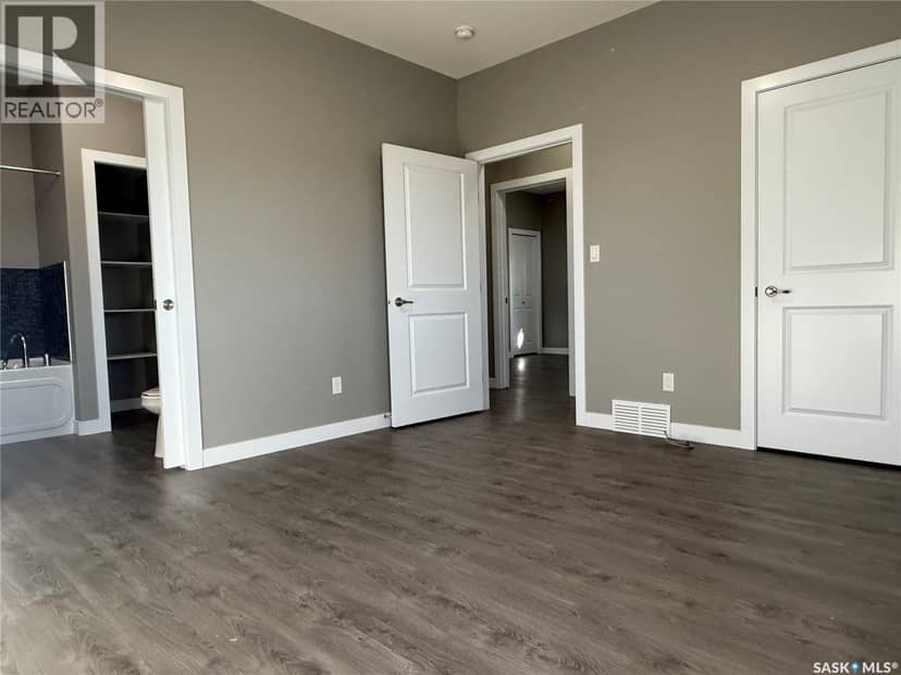 316 Queen STREET — photo 19 of 40