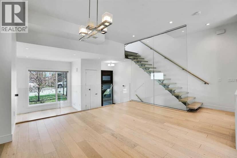 2505 21 Street SW — photo 12 of 40