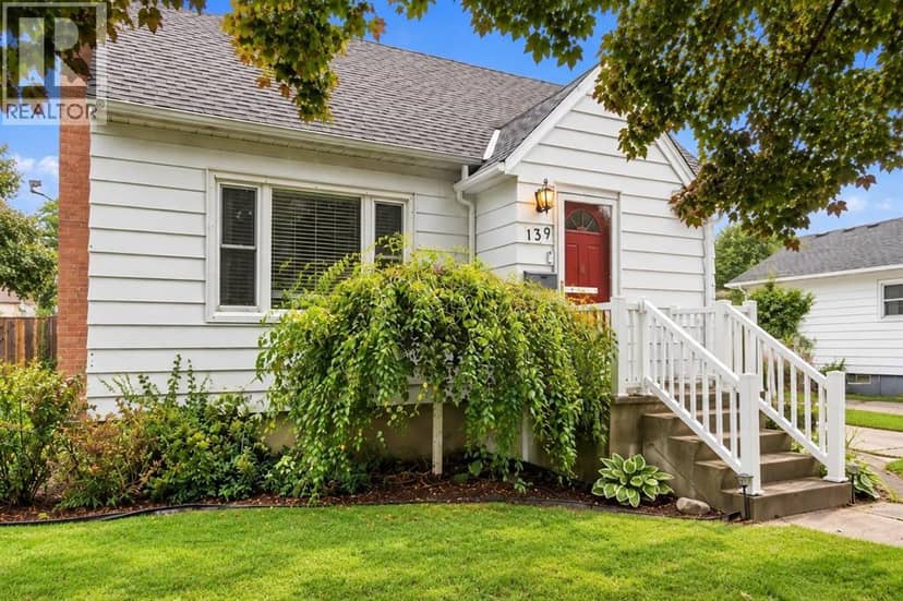 139 Gordon STREET — photo 1 of 39