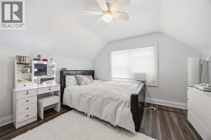 139 Gordon STREET — photo 21 of 39
