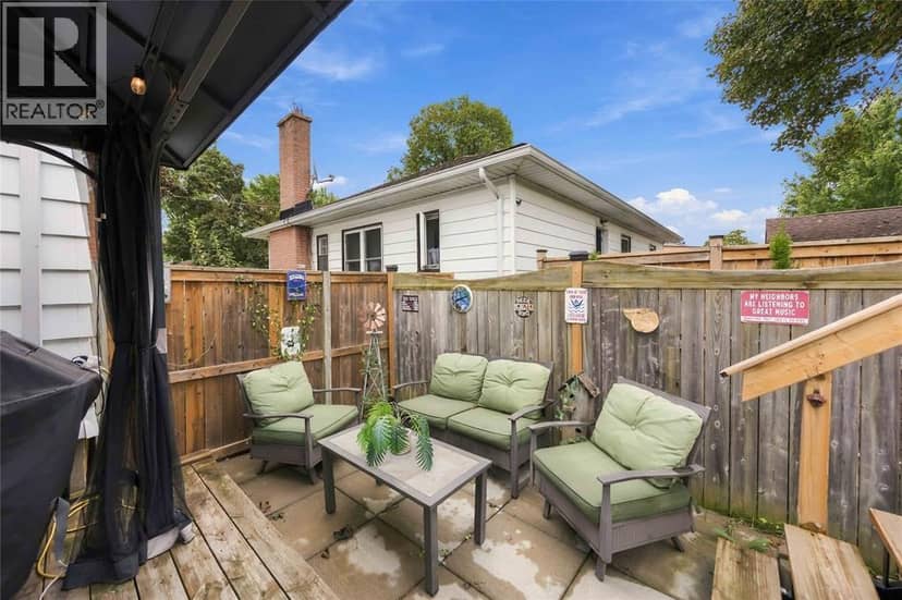 139 Gordon STREET — photo 32 of 39