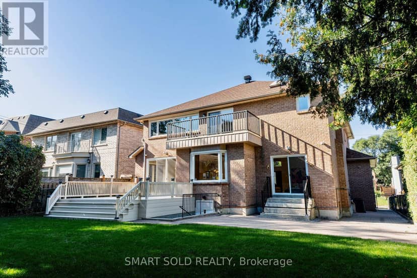 231 Hounslow Avenue — photo 36 of 40