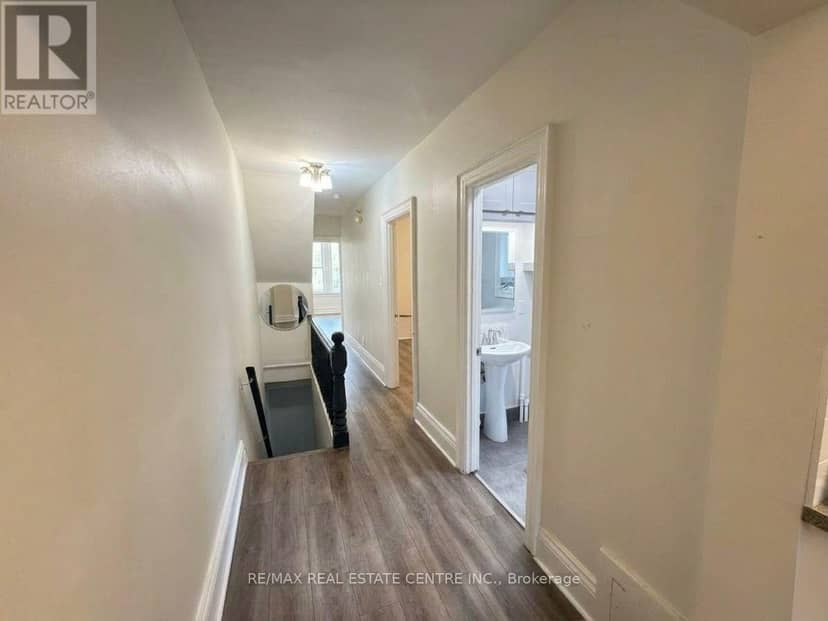 200 Roxton Road — photo 13 of 22