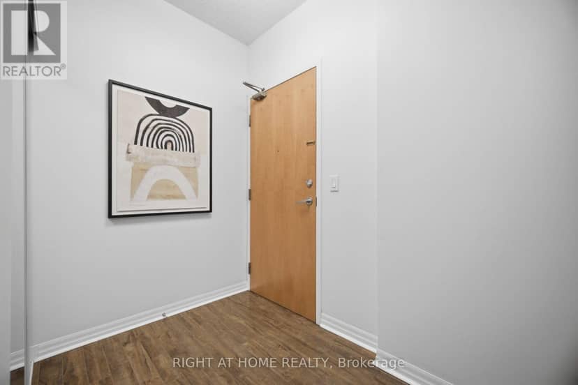 604 - 3939 Duke Of York Boulevard, Mississauga, photo 4