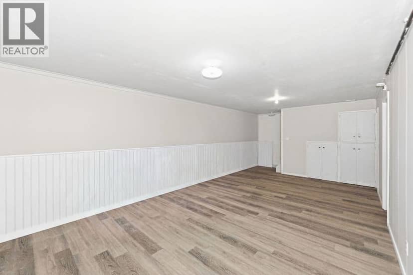 5013 47 Street — photo 25 of 40