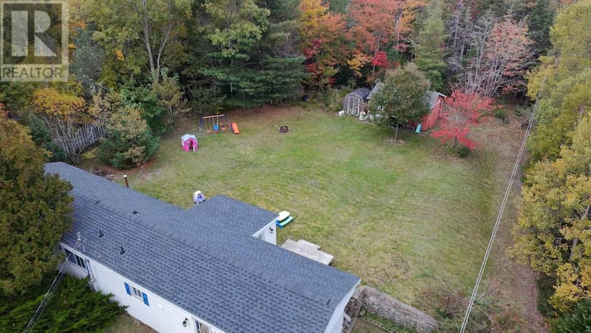 2987 St Margarets Bay Road — photo 27 of 39