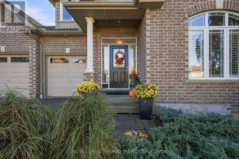 745 Kleinburg Drive, London North, photo 2