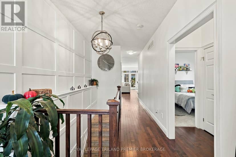 745 Kleinburg Drive, London North, photo 3