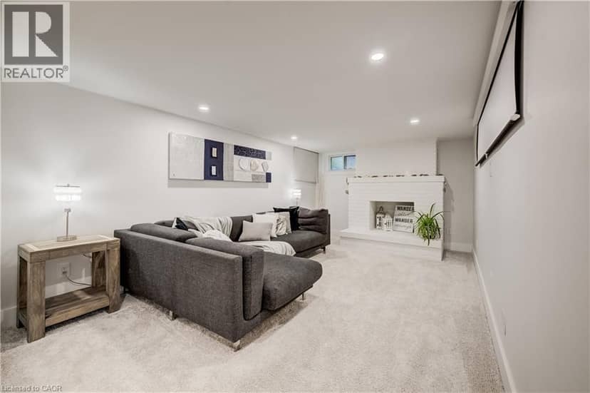 36 CRESTWOOD Avenue — photo 22 of 37