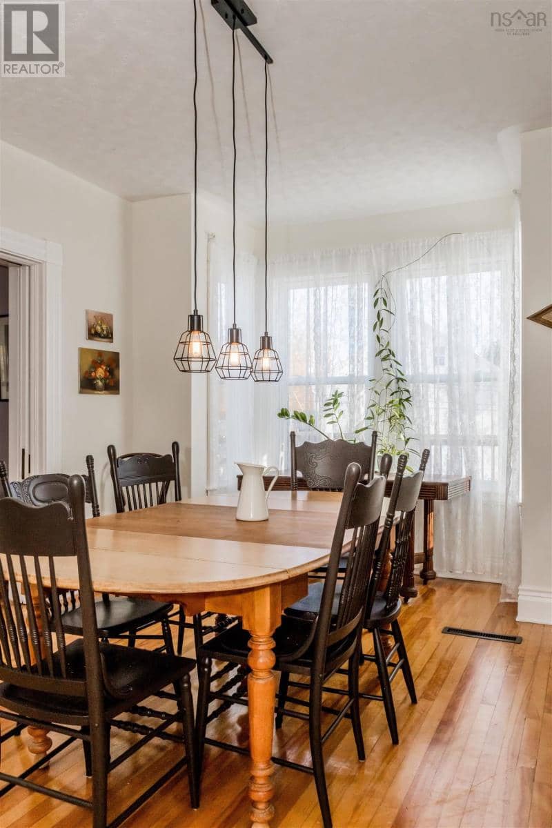 13 Lawrencetown Lane — photo 13 of 40