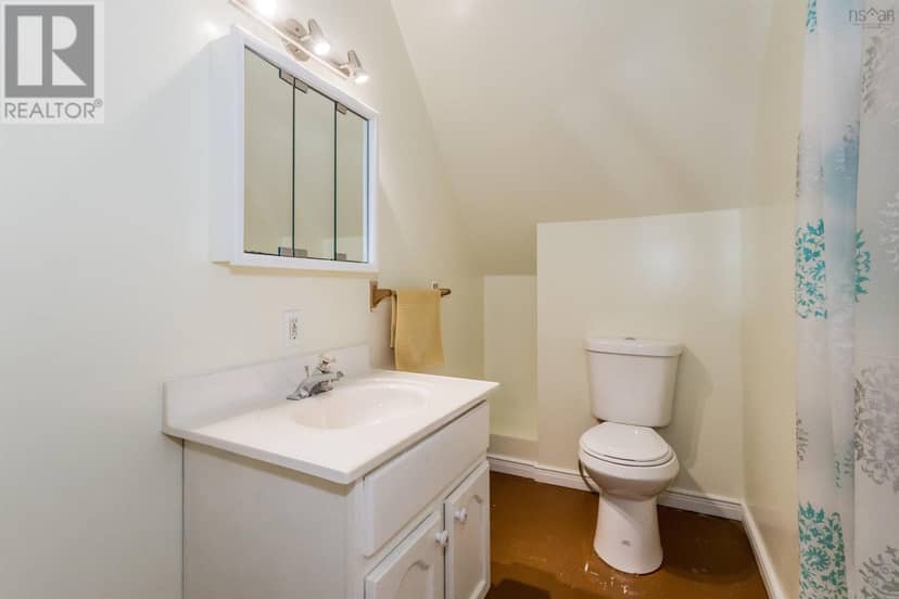13 Lawrencetown Lane — photo 40 of 40