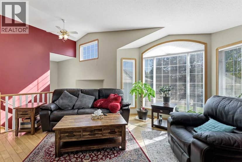 460 Spruce Way SE, Medicine Hat, photo 4