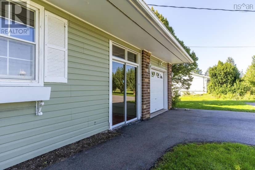 9520 Highway 1 — photo 37 of 40