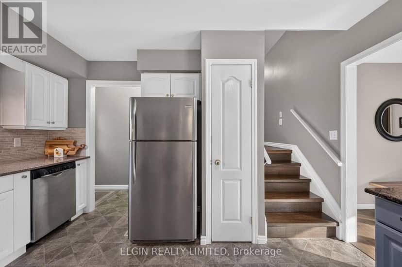 6 Aldborough Avenue — photo 10 of 39