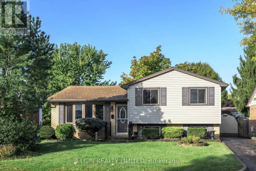 6 Aldborough Avenue, St. Thomas, photo 3
