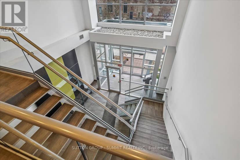 1012 - 100 Western Battery Road — photo 29 of 37