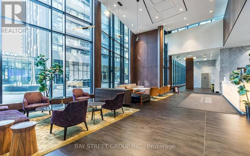 2007 - 80 Queens Wharf Road, Toronto, photo 4